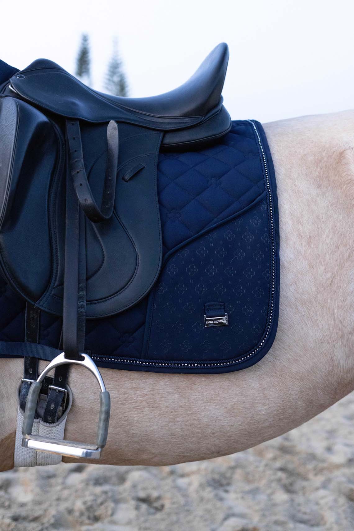 Classic navy riding saddle pad with innovative zipper pocket