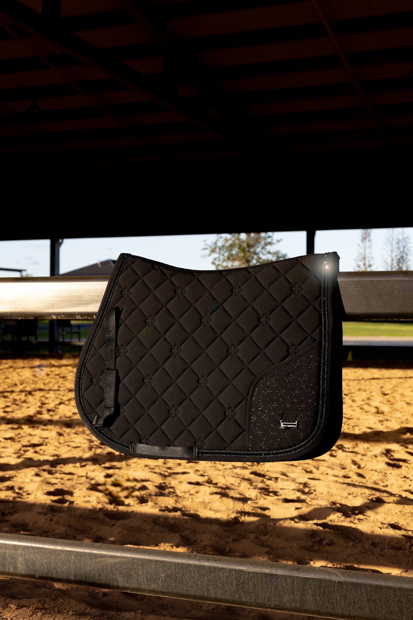 Black Edition Jump Saddle Pad W/Pocket