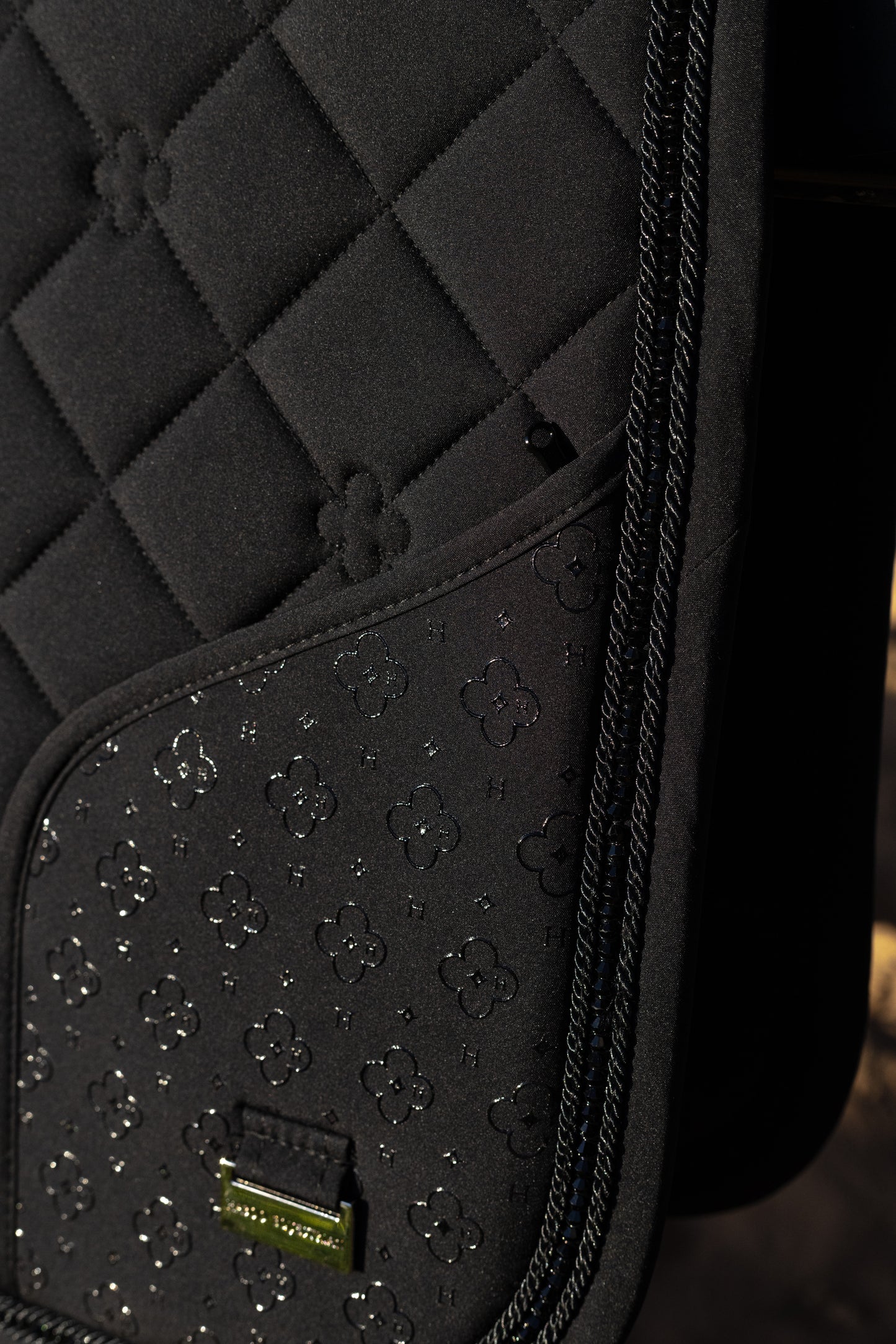 Black Edition Jump Saddle Pad W/Pocket